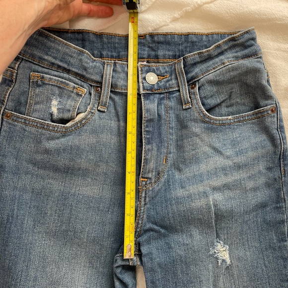 Levi’s High Waisted Flared Leg Jeans - Picture 14 of 16